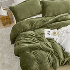 The DreamNest™ Ultra-Plush Oversized Weighted Comforter